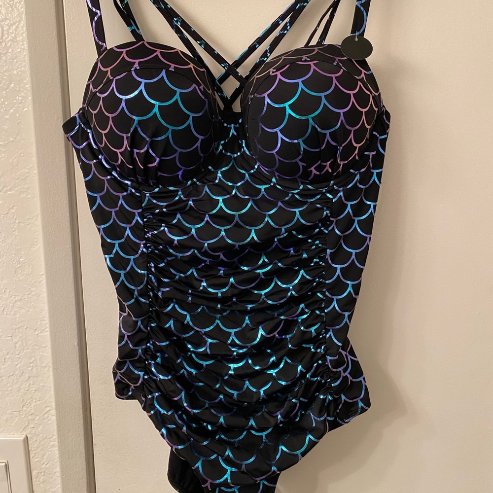 Torrid Mermaid scale swimsuit - Picture 2 of 6
